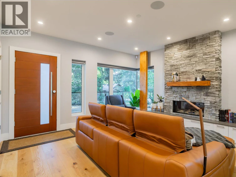 426 W 17th Avenue, Vancouver, BC, V5Y 2A2 - 8