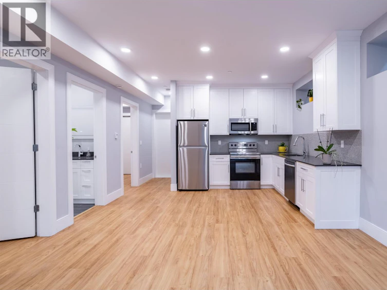 426 W 17th Avenue, Vancouver, BC, V5Y 2A2 - 25
