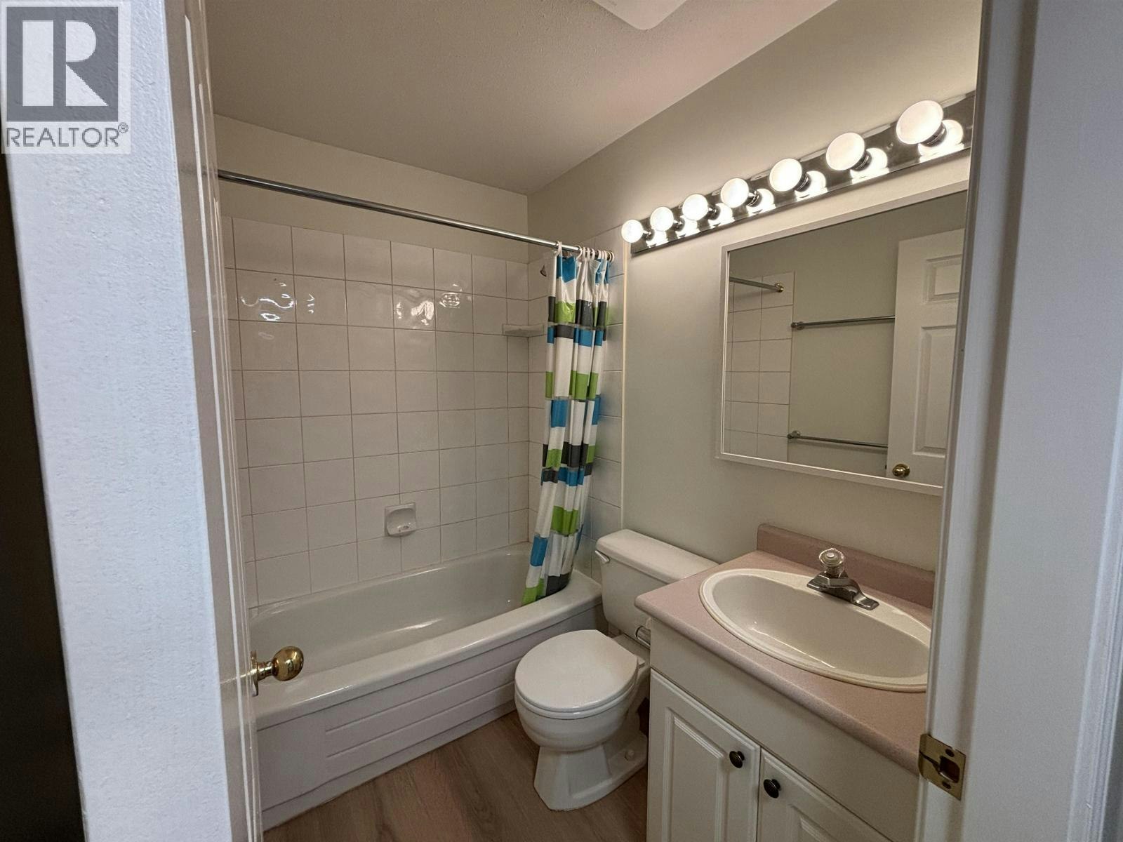 941 Selkirk Crescent, Coquitlam, BC, V3J 6E4 - 5