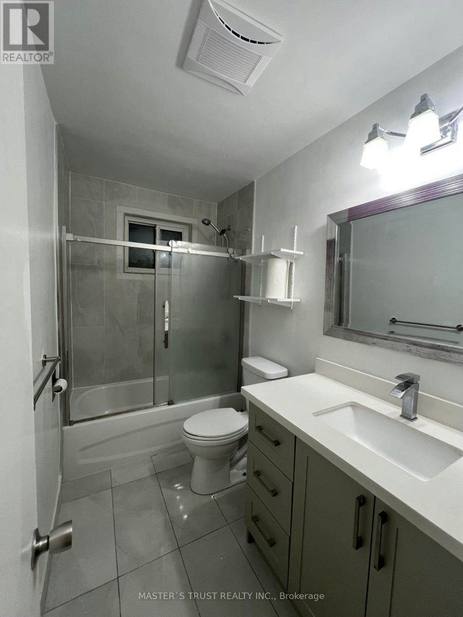 MAIN-139 Amberjack Boulevard, Toronto, ON, M1H 2K1 - 9