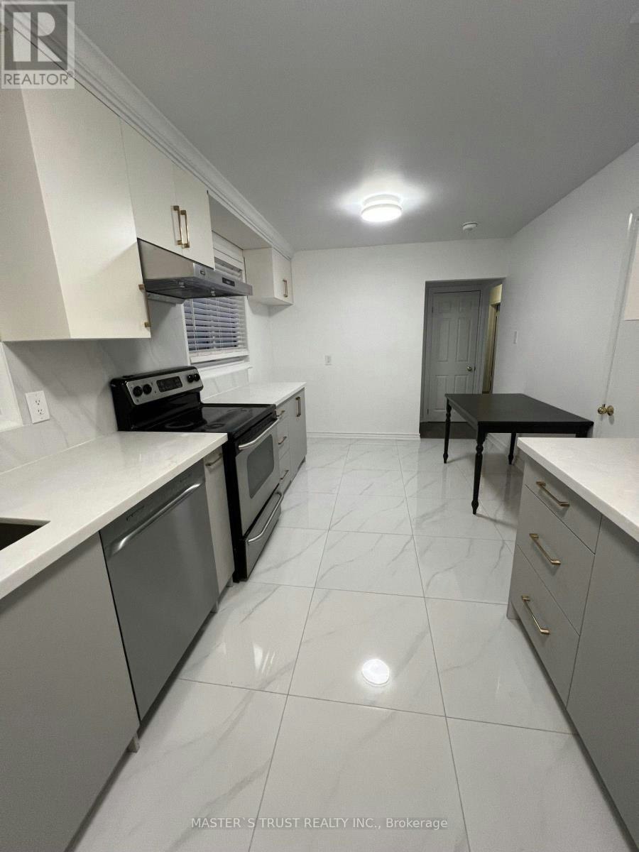 MAIN-139 Amberjack Boulevard, Toronto, ON, M1H 2K1 - 2