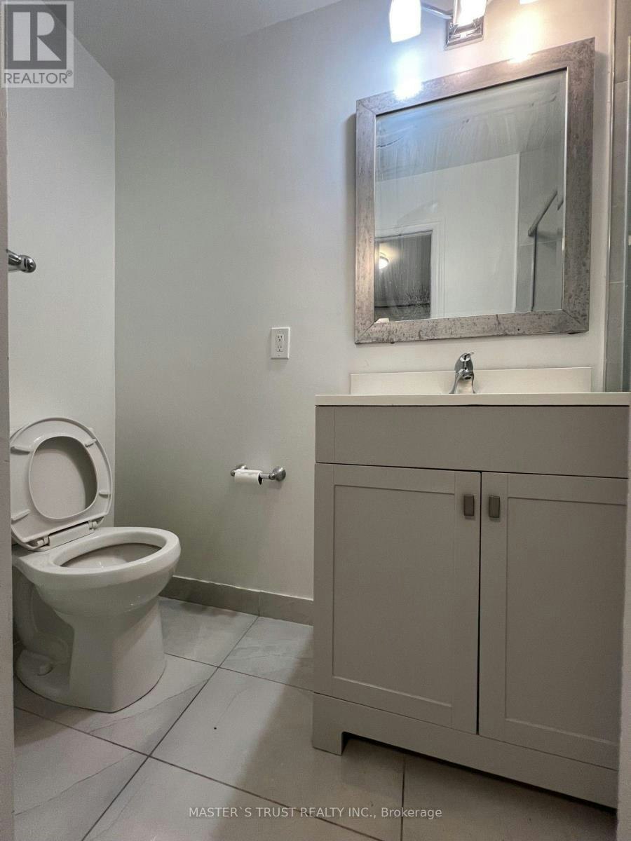MAIN-139 Amberjack Boulevard, Toronto, ON, M1H 2K1 - 18