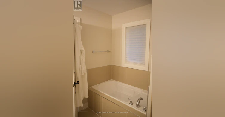 10-2410 Woodward Avenue, Burlington, ON, L7R 1T9 - 18