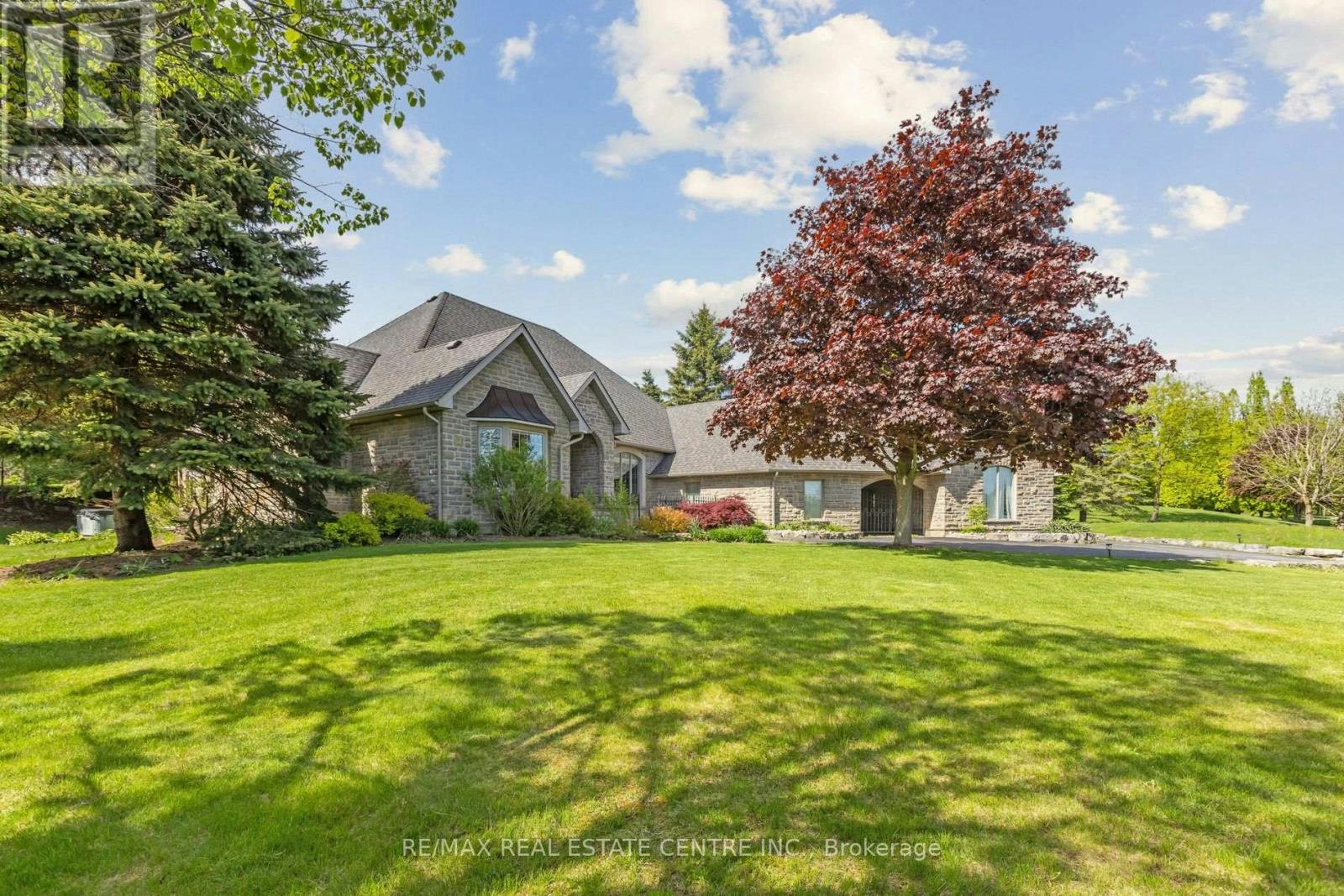 6 Fox Run Road, Puslinch, ON, N1H 6H9