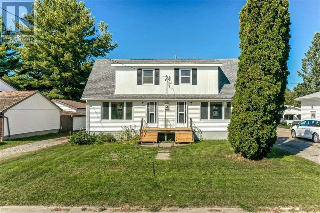 35 35a Fir Street, Greater Sudbury, ON, P0M 2R0