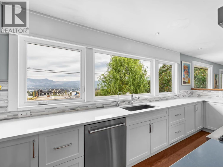 2350 Thacker Drive, West Kelowna, BC, V1Z 1V8 - 14
