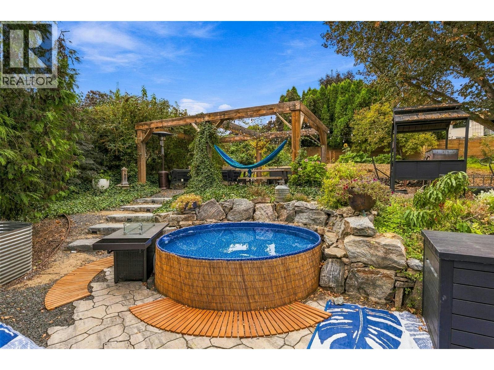 2350 Thacker Drive, West Kelowna, BC, V1Z 1V8 - 30