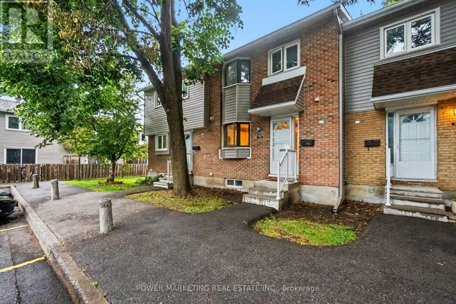 1781 Lamoureux Drive, Ottawa, ON, K1E 2N5