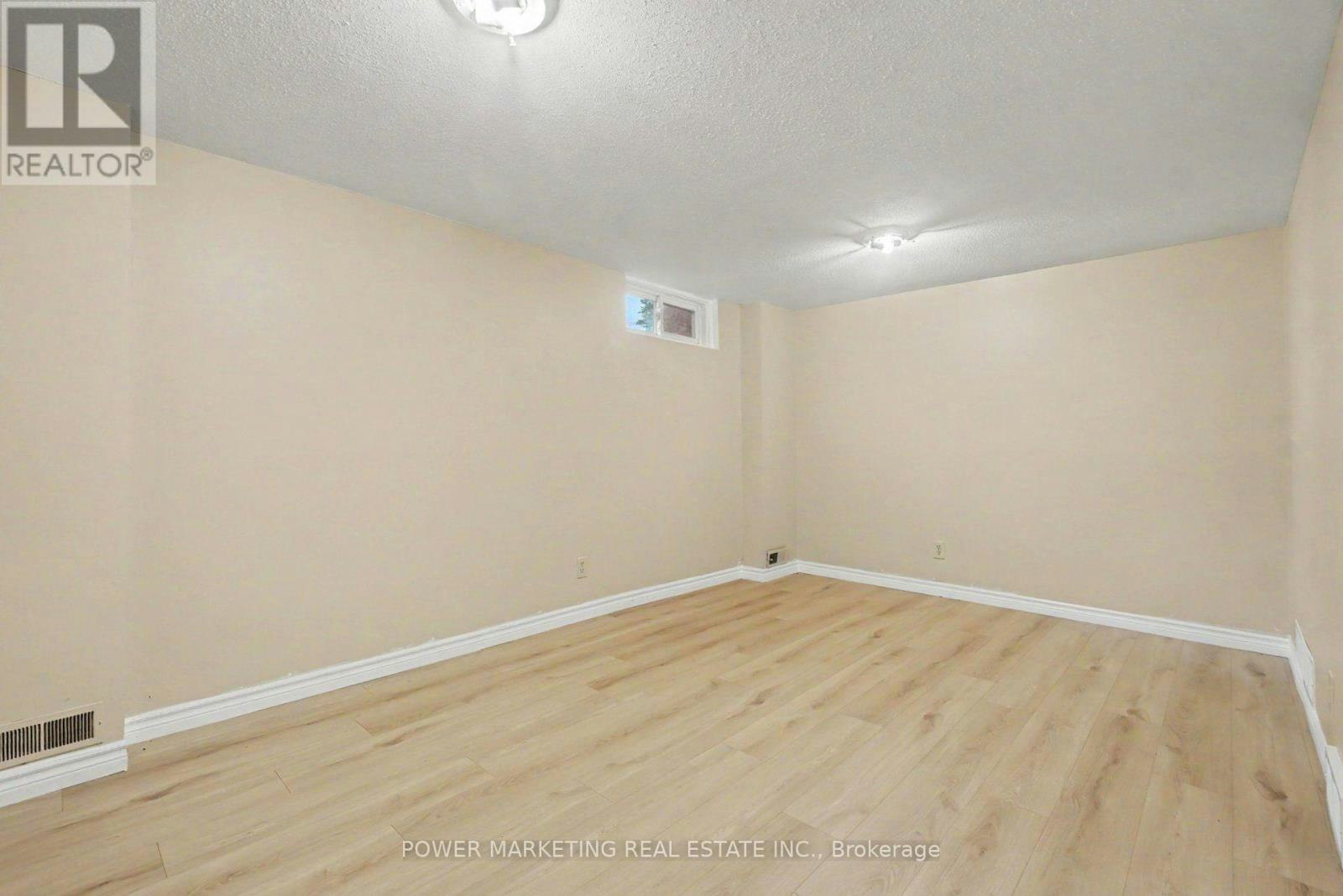 1781 Lamoureux Drive, Ottawa, ON, K1E 2N5 - 12