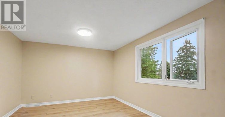 1781 Lamoureux Drive, Ottawa, ON, K1E 2N5 - 8