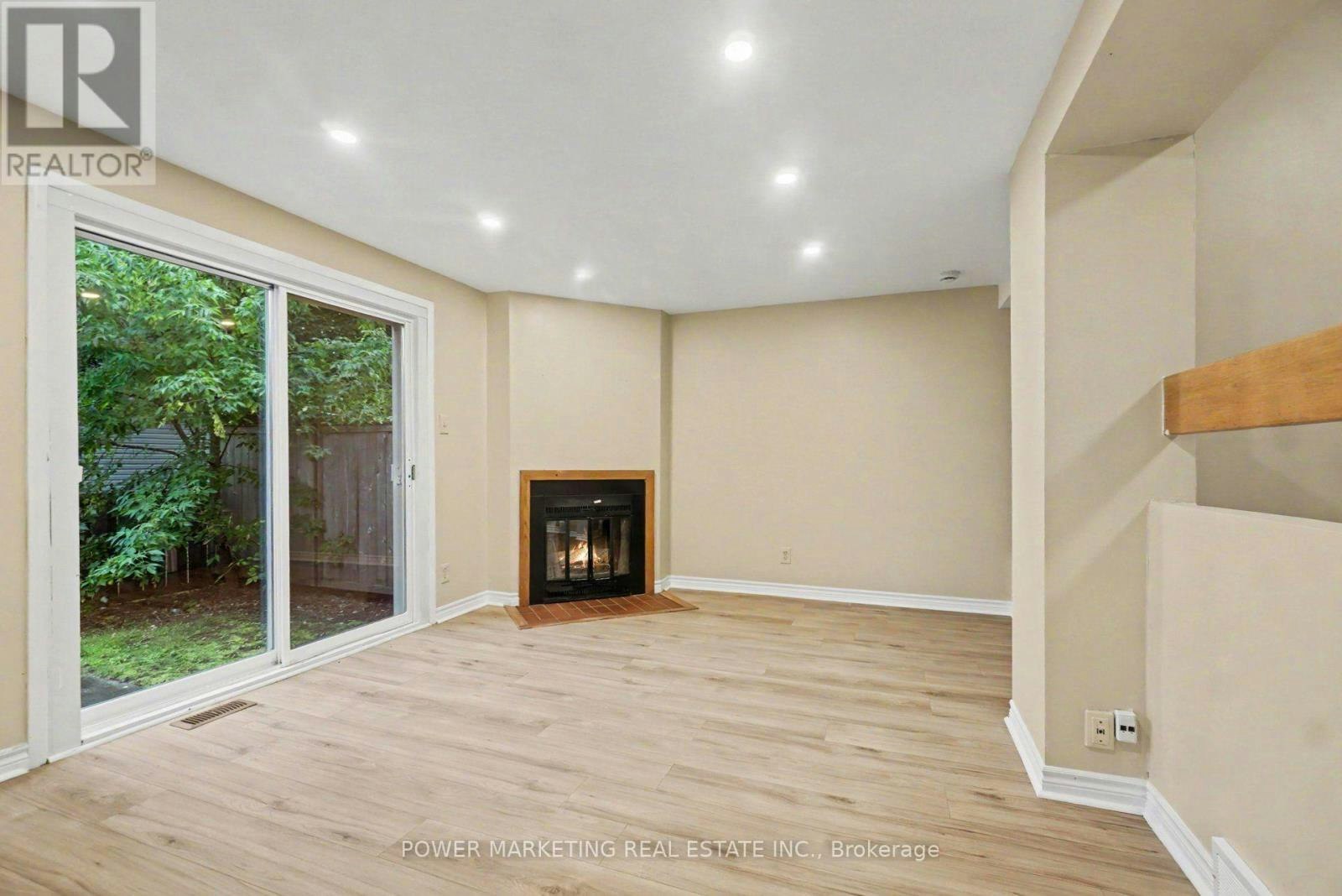 1781 Lamoureux Drive, Ottawa, ON, K1E 2N5 - 6