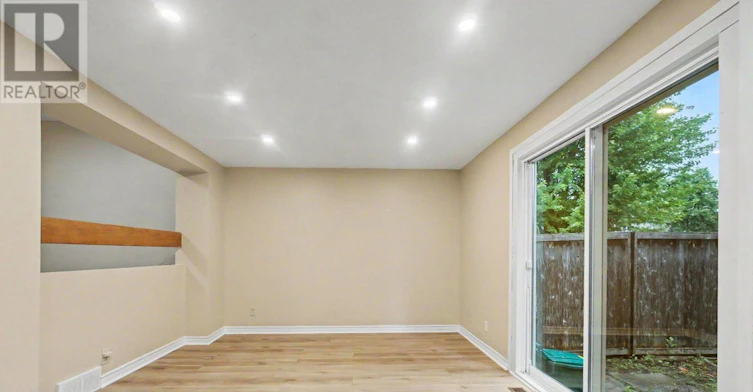 1781 Lamoureux Drive, Ottawa, ON, K1E 2N5 - 4
