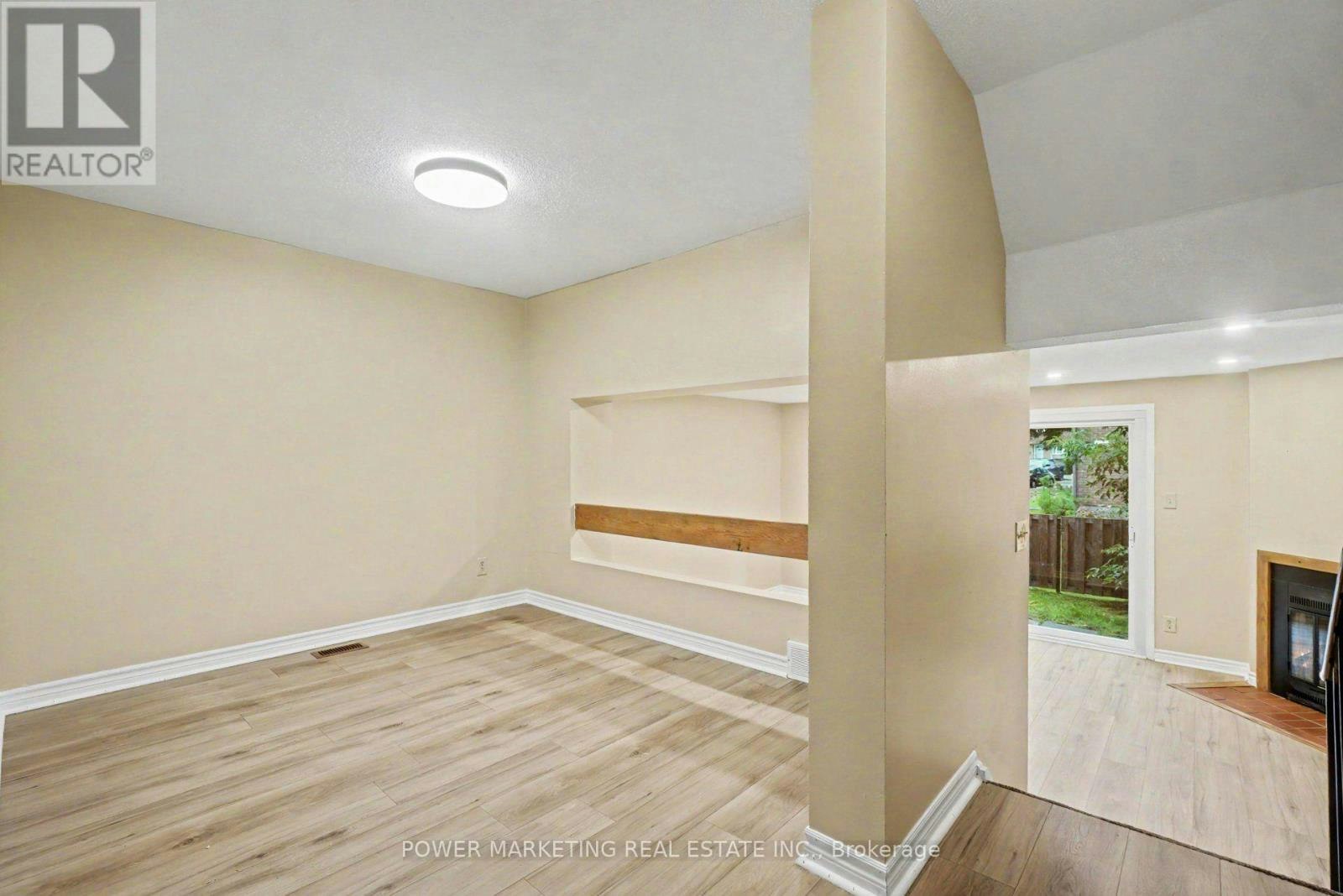 1781 Lamoureux Drive, Ottawa, ON, K1E 2N5 - 3