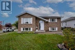 177 Flamingo Drive, Thunder Bay, ON, P7B 6K3