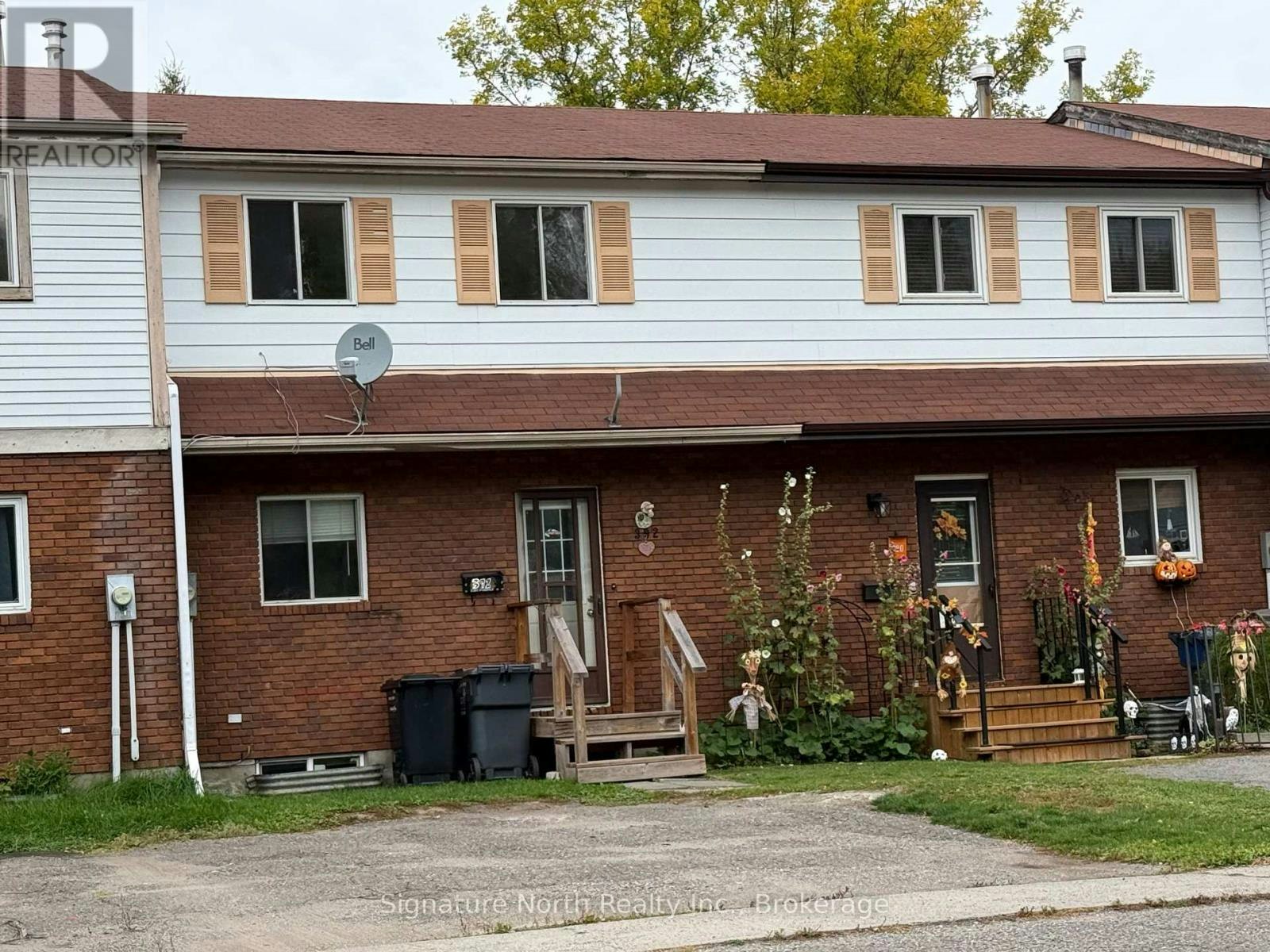 392 Wentworth Crescent, Thunder Bay, ON, P7A 7S8