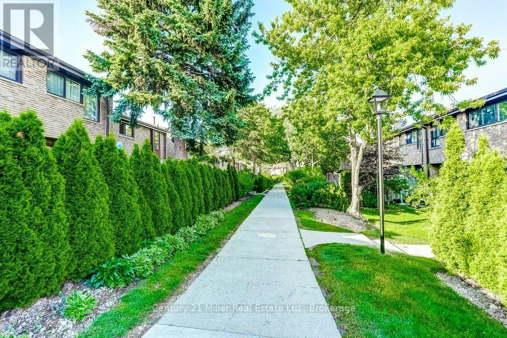 36-2605 Woodchester Drive, Mississauga, ON, L5K 2E3 - 2