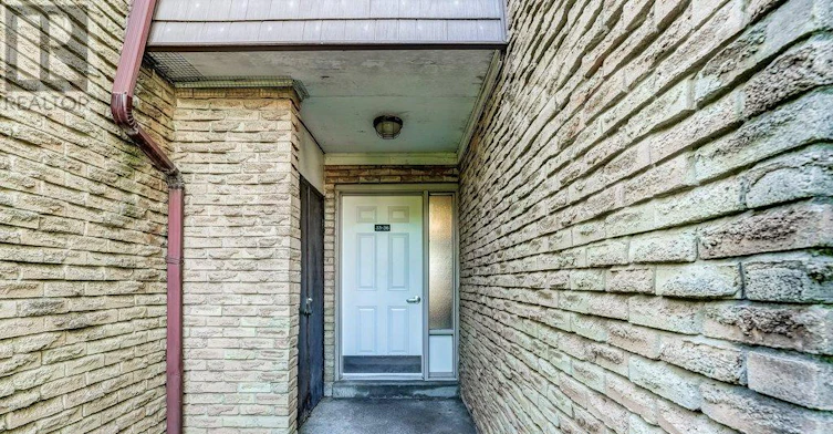 36-2605 Woodchester Drive, Mississauga, ON, L5K 2E3 - 3