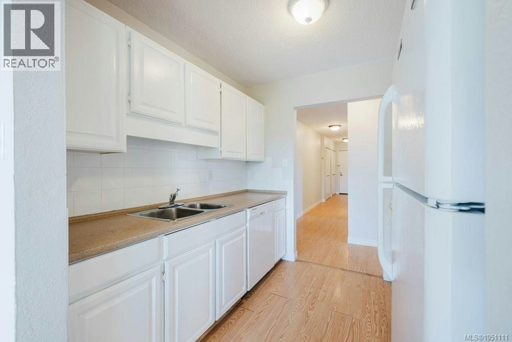 306-1545 Pandora Avenue, Victoria, BC, V8R 6R1 - 11
