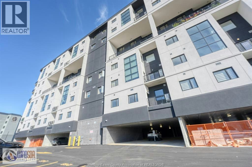 281-4300 Laurier Parkway, Lasalle, ON, N9H 0P8 - 2