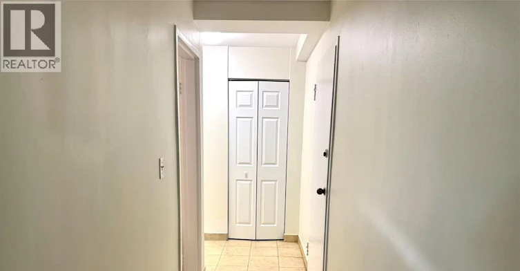 105-2035 University Avenue West, Windsor, ON, N9B 1E1 - 4
