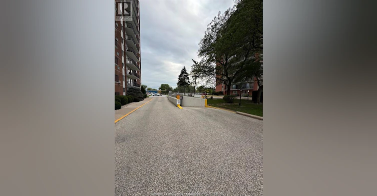 709-8591 Riverside Drive, Windsor, ON, N8S 1G3 - 4