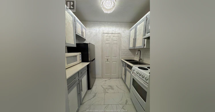 709-8591 Riverside Drive, Windsor, ON, N8S 1G3 - 9