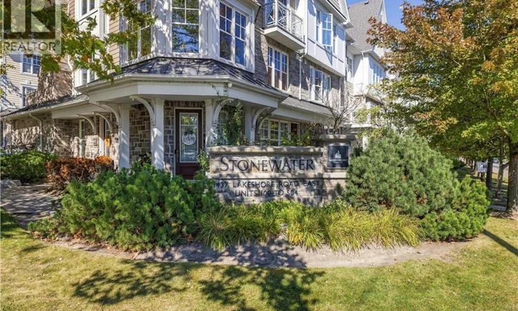 201-1437 Lakeshore Road E