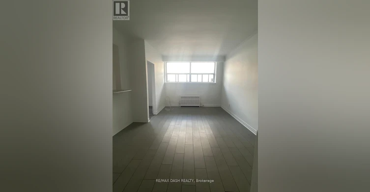 B1-50 Neptune Drive, Toronto, ON, M6A 1X1 - 7