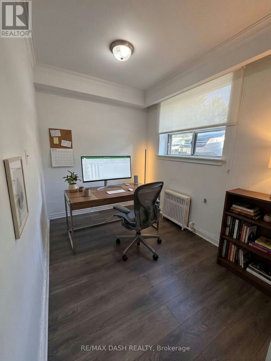 B1-50 Neptune Drive, Toronto, ON, M6A 1X1 - 2