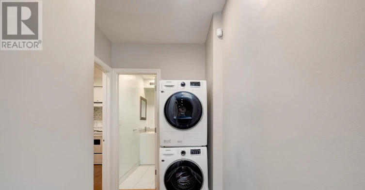 UPPER-322 Silver Birch Avenue, Toronto, ON, M4E 3L5 - 16