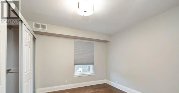 UPPER-322 Silver Birch Avenue, Toronto, ON, M4E 3L5 - 12