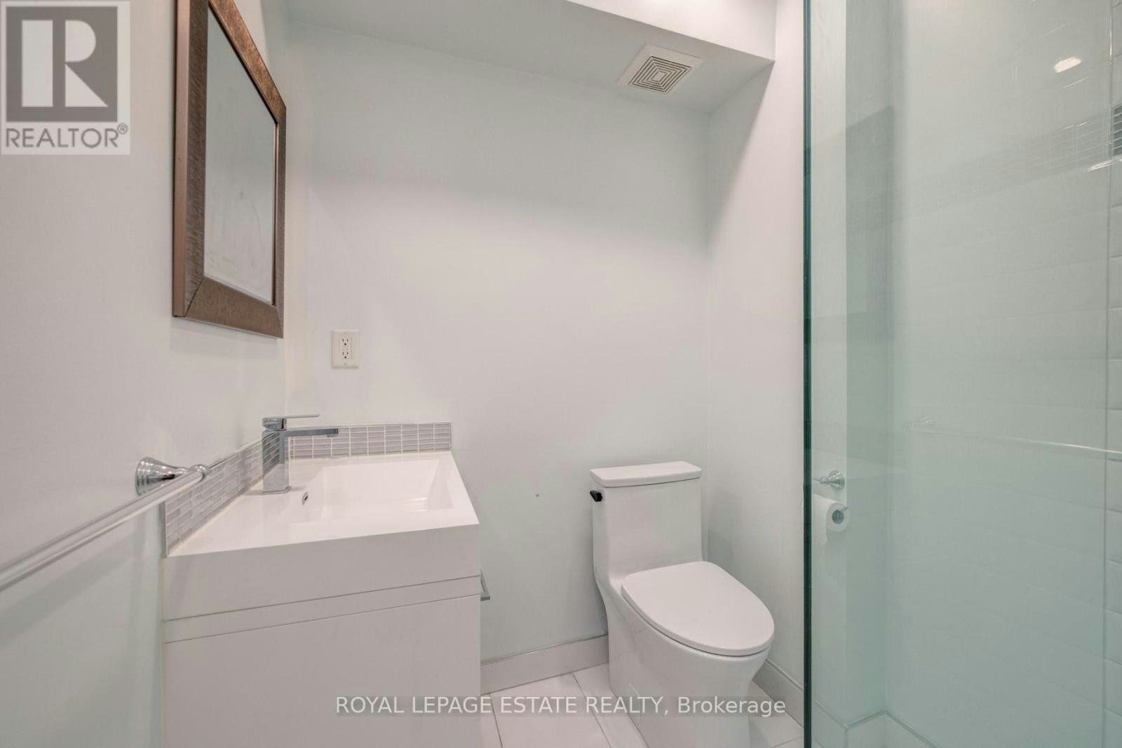 UPPER-322 Silver Birch Avenue, Toronto, ON, M4E 3L5 - 14