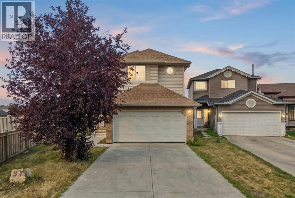 187 Martinvalley Crescent NE, Calgary, AB, T3J 4L6