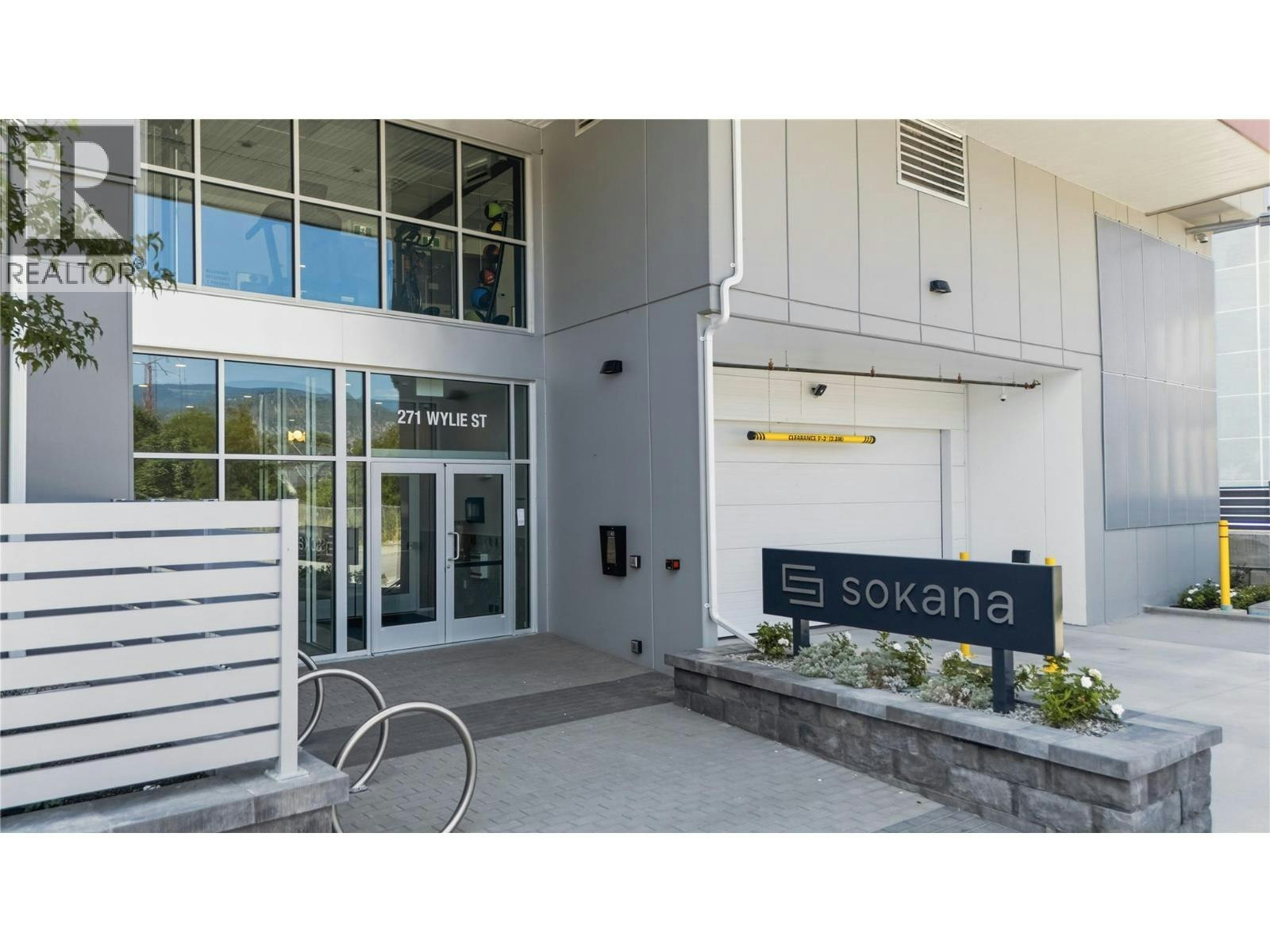 617-270 Riverside Drive, Penticton, BC, V2A 5Y5