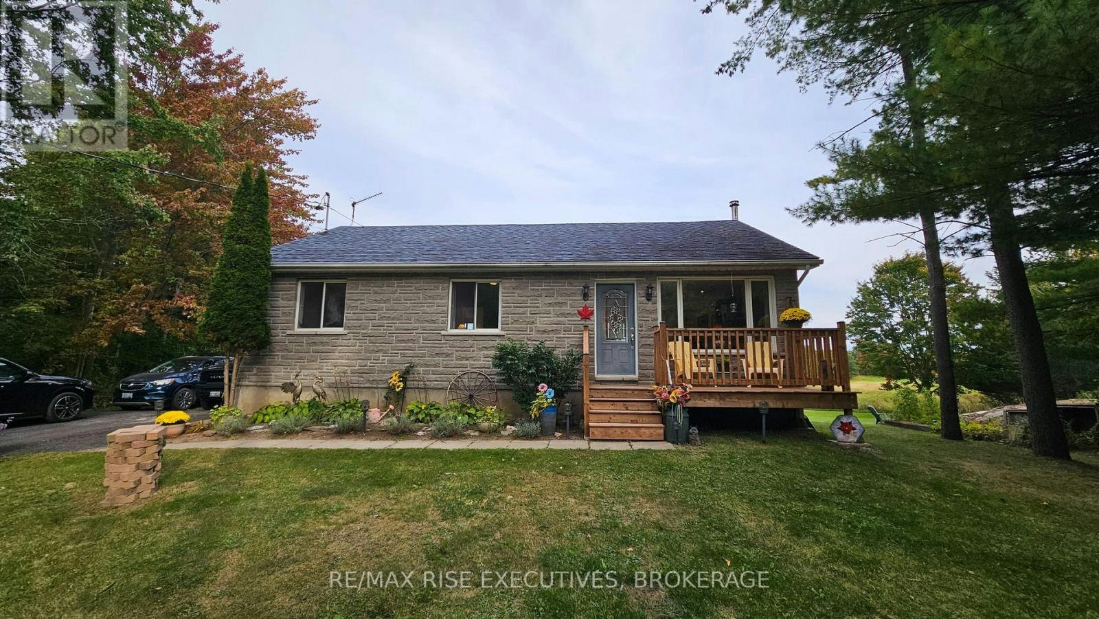 4956 Ramparts Road, South Frontenac, ON, K0H 1H0