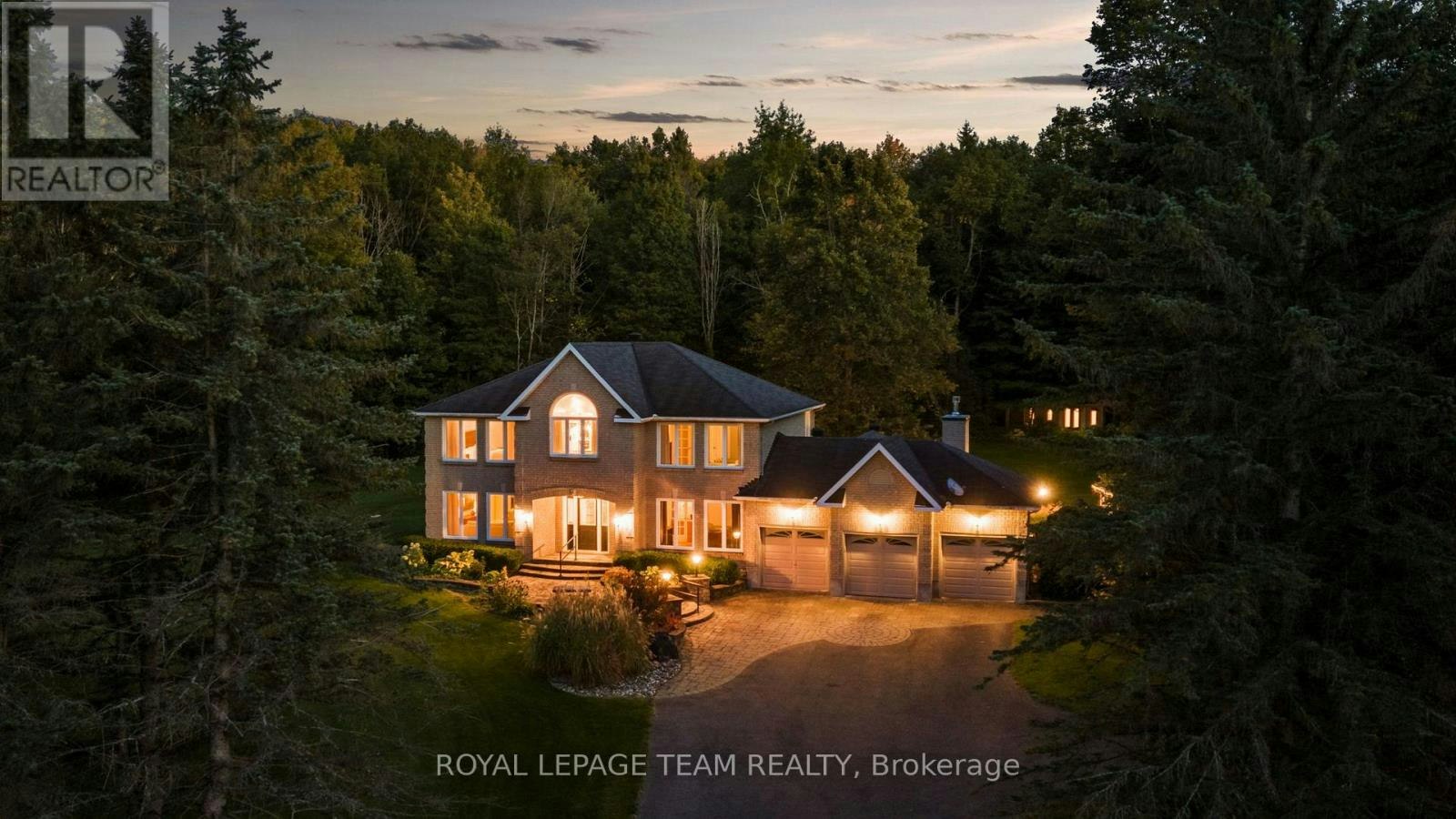 1414 Sherruby Way, Ottawa, ON, K2W 1B1
