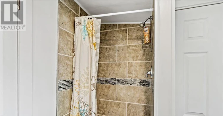 377 Cambridge Road W, Fort Erie, ON, L0S 1B0 - 21