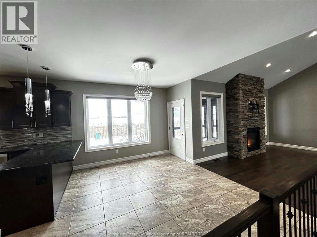 UPPER-2125 Fox Run Road, Leamington, ON, N8H 3V7 - 3