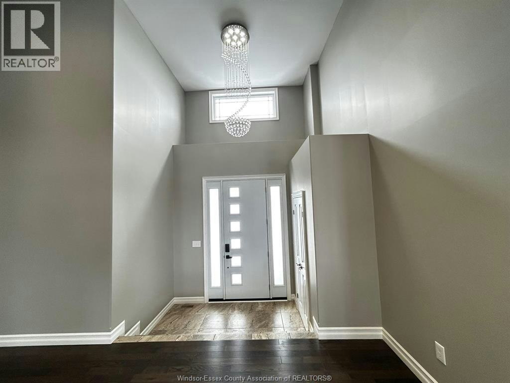 UPPER-2125 Fox Run Road, Leamington, ON, N8H 3V7 - 13