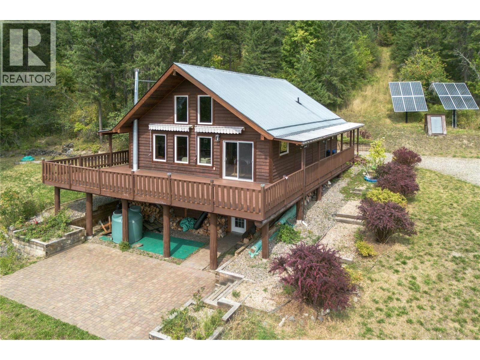 27 Pine Road, Cherryville, BC, V0E 2G3