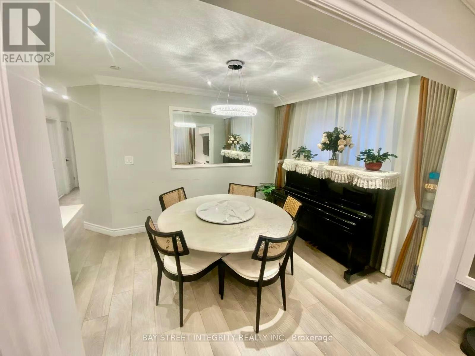 15 Shandara Crescent, Toronto, ON, M1R 1G1 - 8