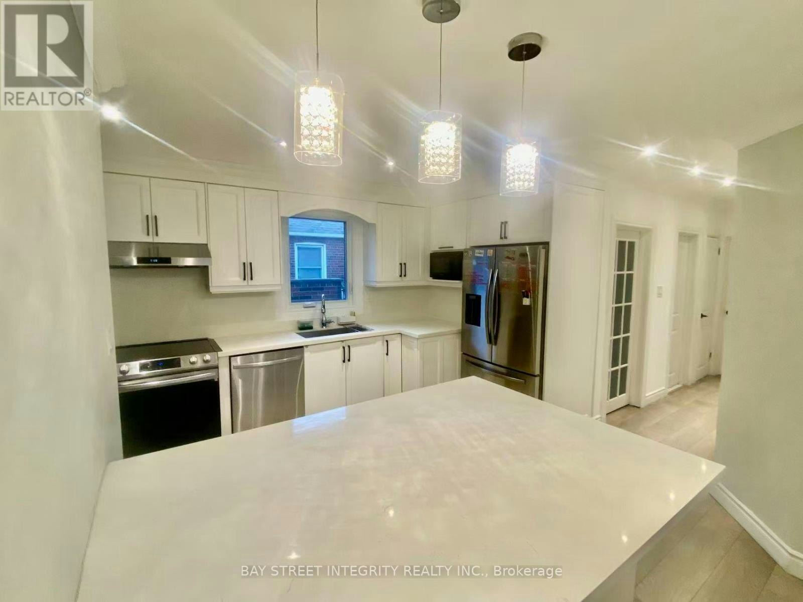 15 Shandara Crescent, Toronto, ON, M1R 1G1 - 4