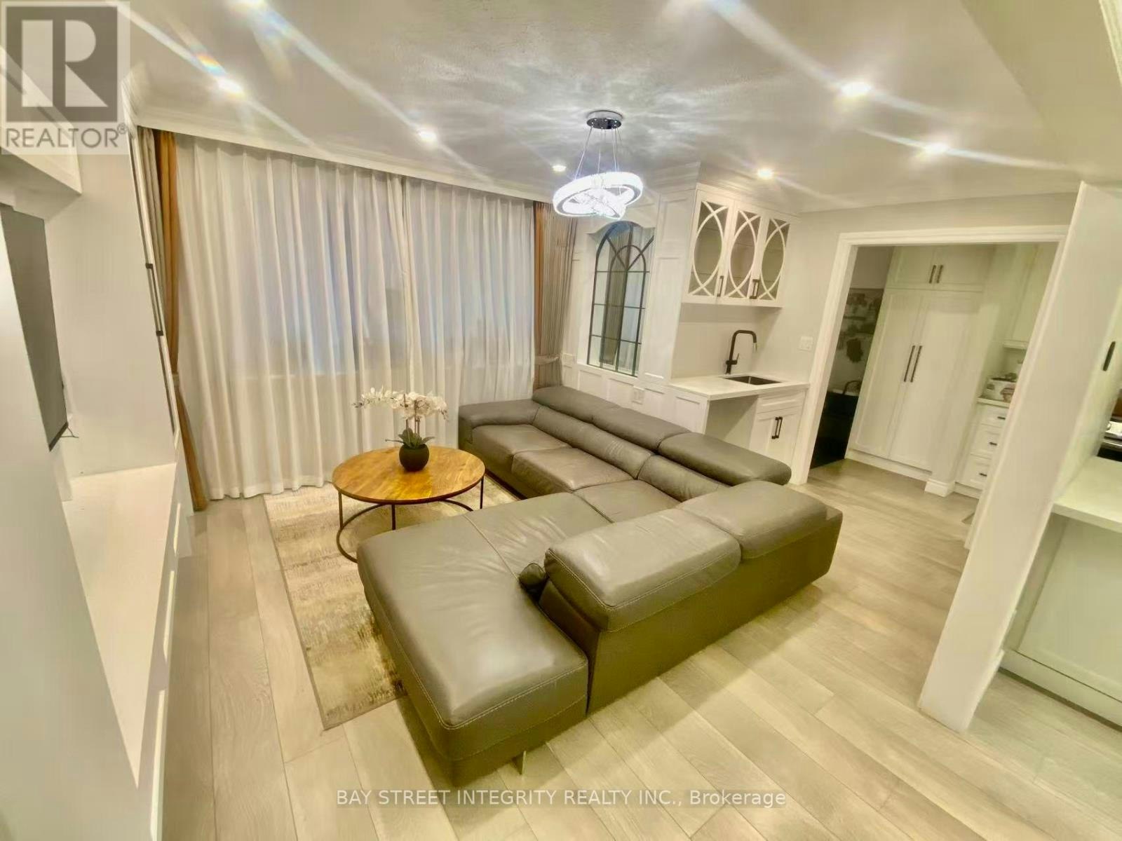 15 Shandara Crescent, Toronto, ON, M1R 1G1 - 9