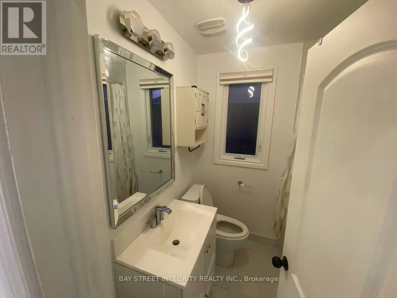 15 Shandara Crescent, Toronto, ON, M1R 1G1 - 11
