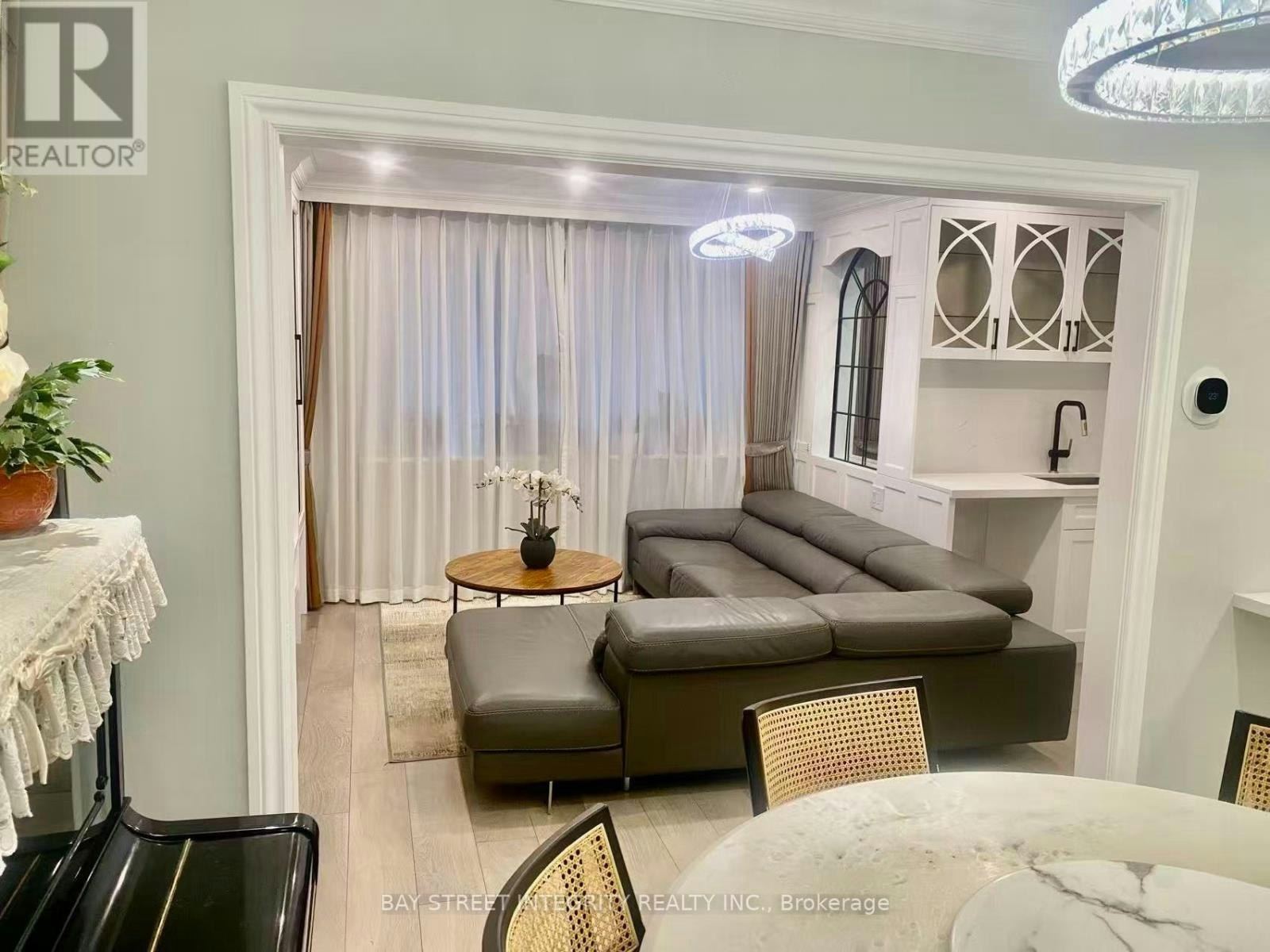 15 Shandara Crescent, Toronto, ON, M1R 1G1 - 6