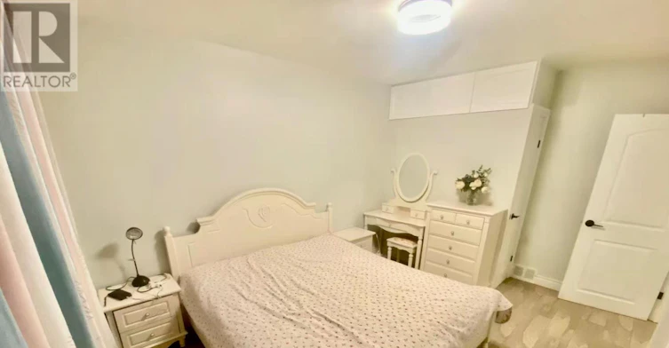 15 Shandara Crescent, Toronto, ON, M1R 1G1 - 14