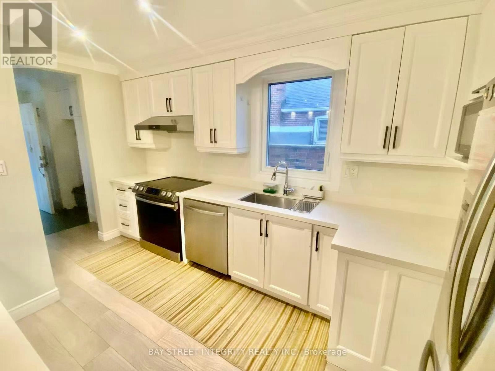 15 Shandara Crescent, Toronto, ON, M1R 1G1 - 5