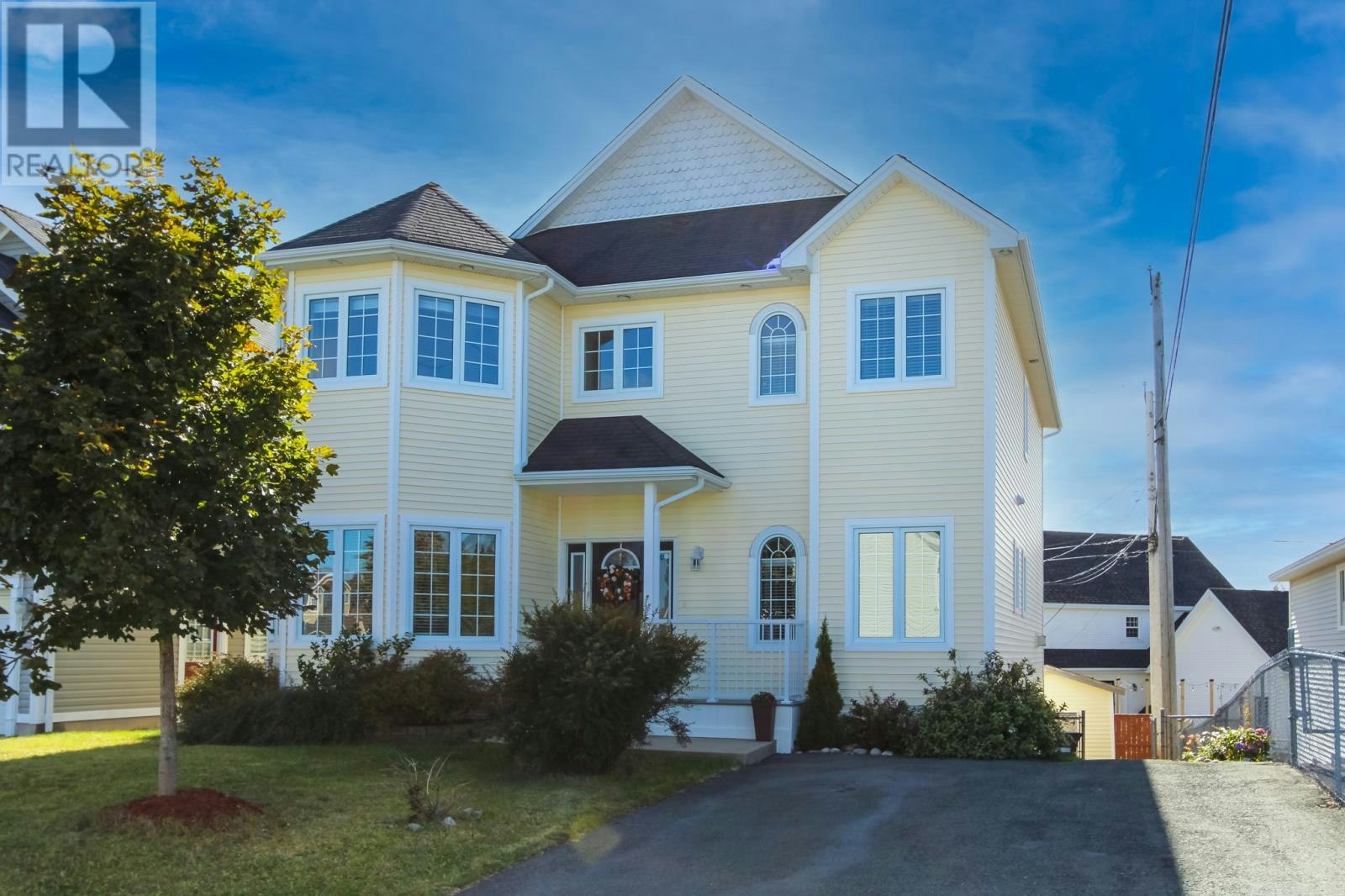 11 Ledingham Place, St Johns, NL, A1A 5M4