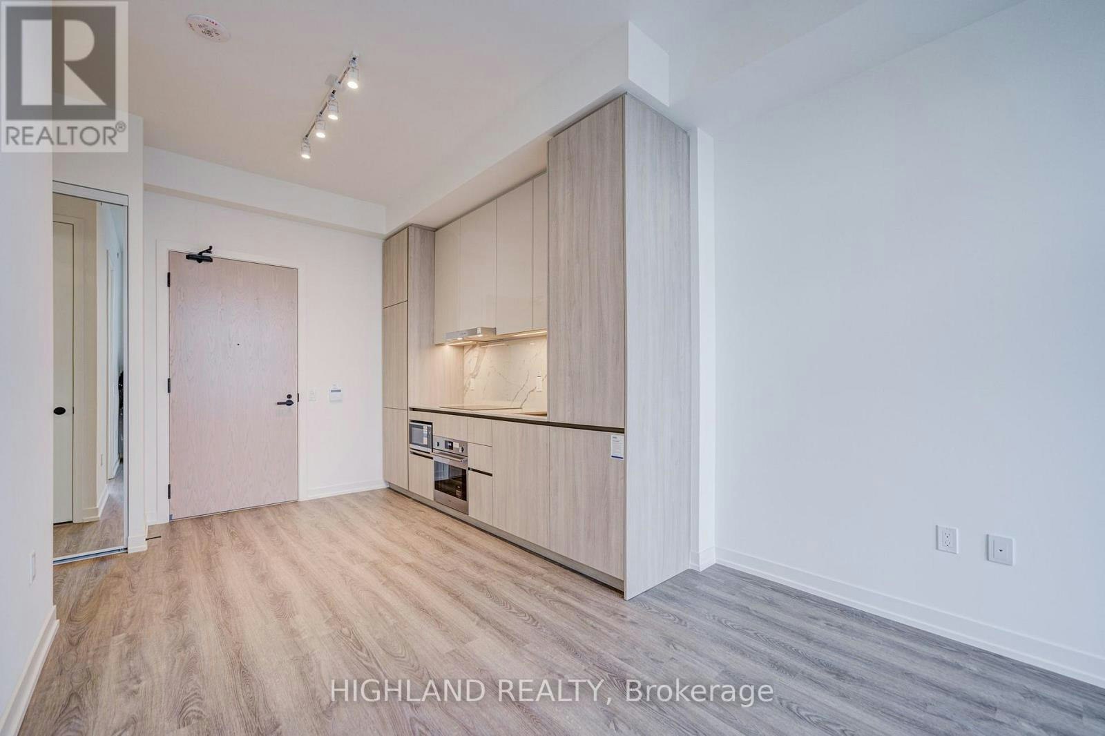 2705-8 Interchange Way, Vaughan, ON, L4K 0R2 - 12