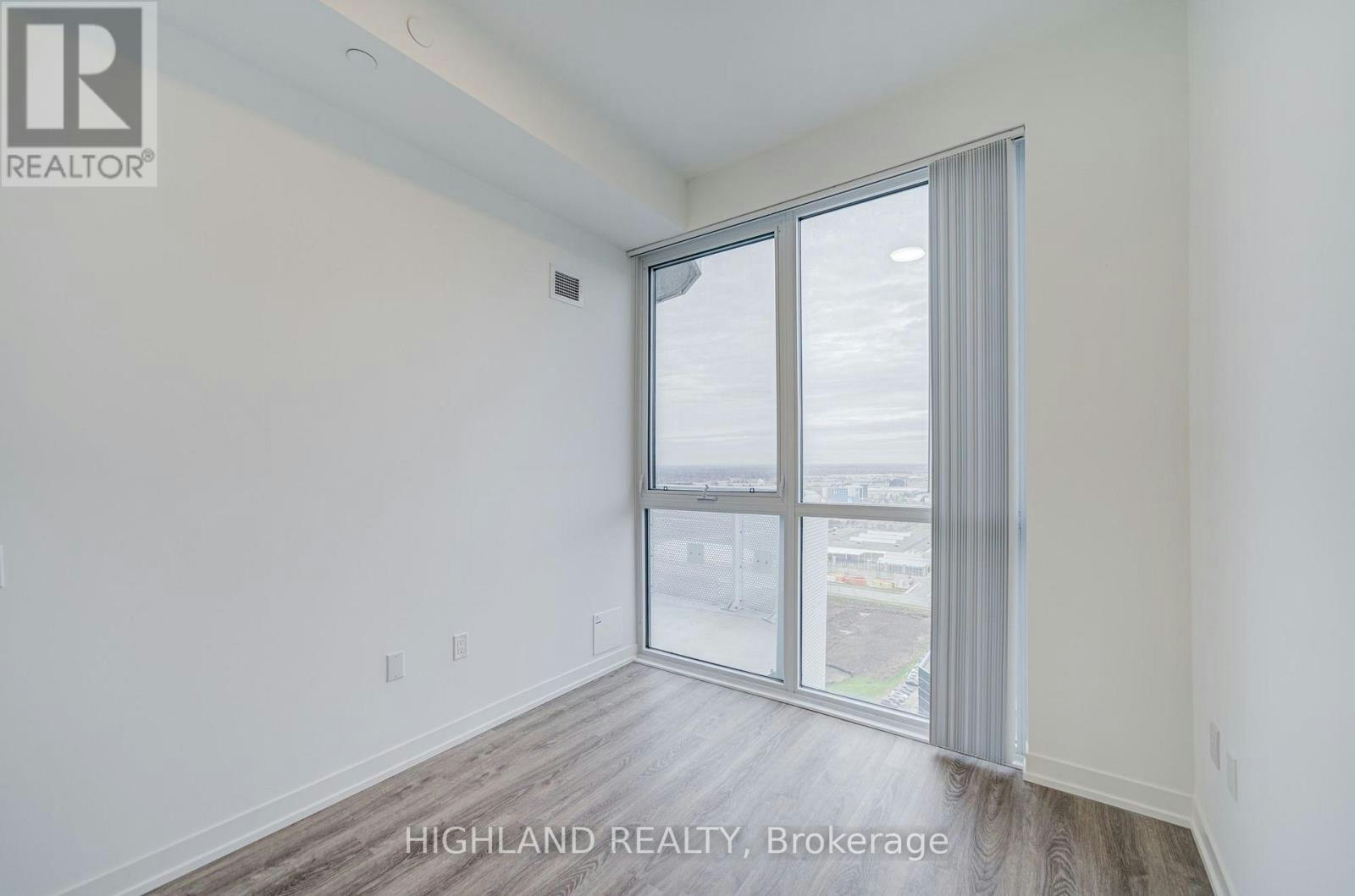 2705-8 Interchange Way, Vaughan, ON, L4K 0R2 - 17